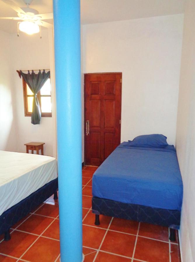 Livingston Resort Hotel Esterno foto